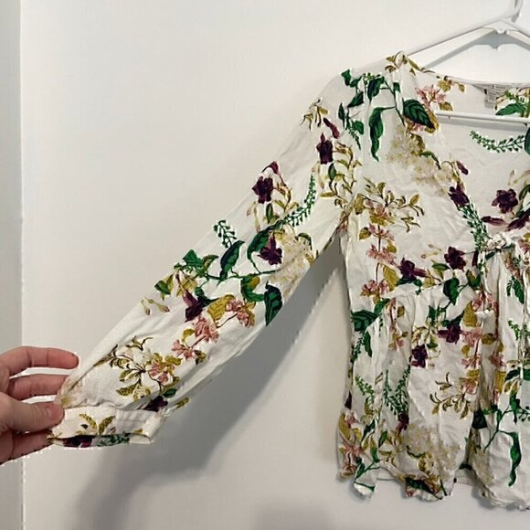 LUCKY BRAND Malia Peasant Top White Green Floral V-Neck Cutout Tie Long Sleeve - Picture 6 of 15